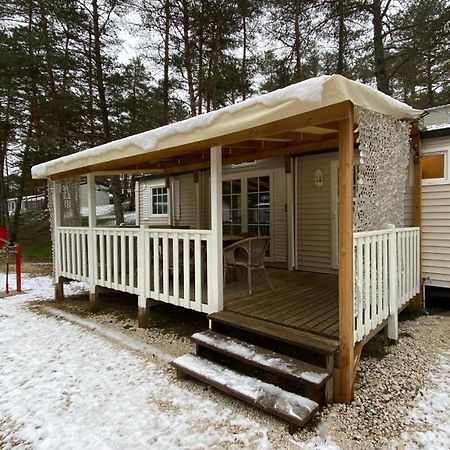 Mobilhome Comfort A La Montagne Saint-Auban  Екстериор снимка